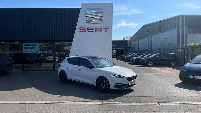 SEAT Leon 1.5 eTSI 150 FR Black Edition 5dr DSG [DAP]