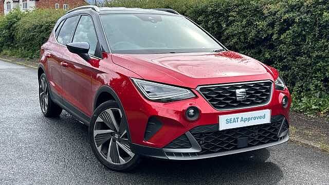 SEAT Arona 1.0 TSI (110ps) FR Edition SUV *Wired Full Link/No Rain Sensor Pack*