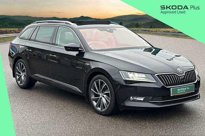 SKODA Superb 2.0 TSI 4X4 Laurin & Klement DSG Estate