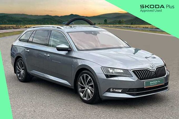 SKODA Superb 2.0 TSI 4X4 Laurin & Klement DSG Estate