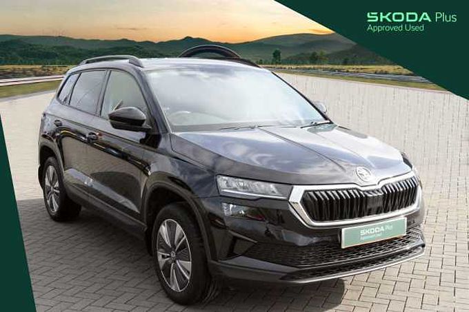 SKODA Karoq SE Drive 1.0 TSI 110 PS 6-speed manual