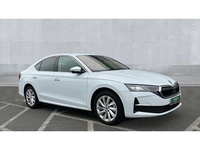 SKODA OCTAVIA Hatch First Edition 1.5 TSI 150 PS 6G Man