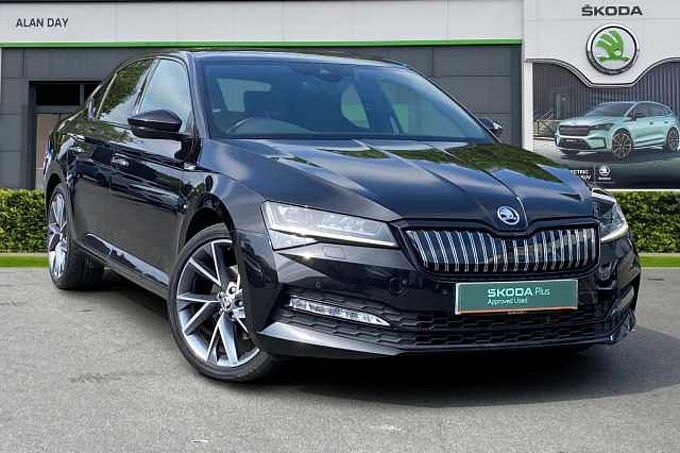 SKODA Superb 1.4 TSI SportLine Plus iV DSG Hatchback