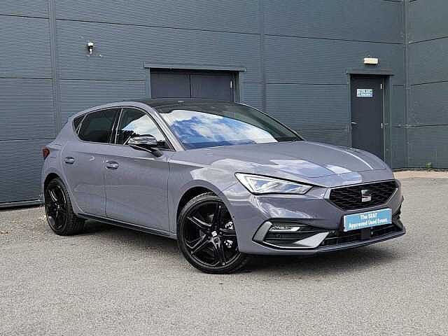 SEAT Leon 1.5 TSI 150 FR Black Edition 5dr [DAP]