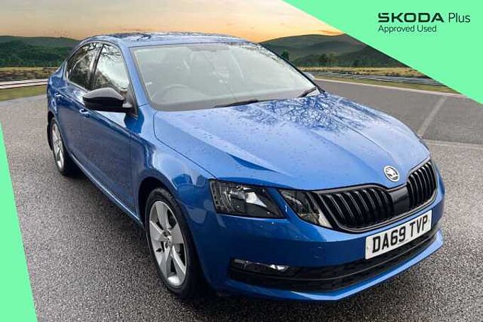 SKODA Octavia Hatchback 1.5 TSI SE Drive ACT (150ps)