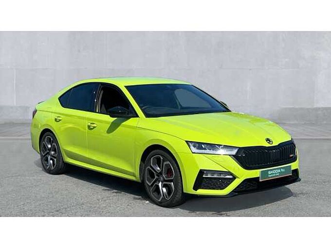 SKODA Octavia vRS Hatch (2017) 2.0 TSI vRS 245