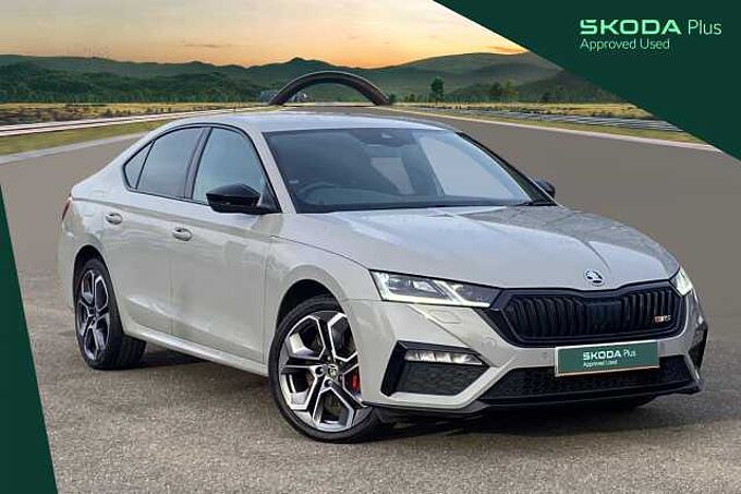 SKODA Octavia Hatch vRS 1.4 TSI iV 245 PS DSG