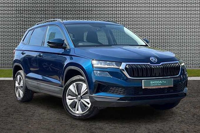 SKODA KAROQ Estate SE Drive